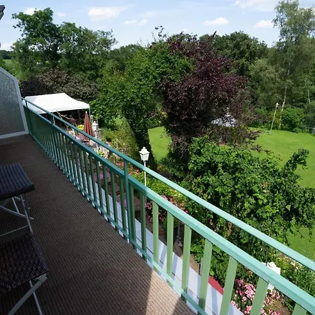 Hotel Landhaus am Rehwald Donzdorf Exterior foto